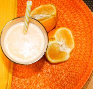 Whole30 Coconut Orange Cream Smoothie