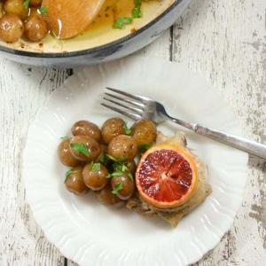 This one-dish Paleo and Whole30 Blood Orange Roasted Chicken will get you out of your winter slump and please the whole family. The best part? It only requires a few simple ingredients like garlic, oranges and potatoes!