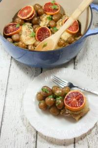 This one-dish Paleo and Whole30 Blood Orange Roasted Chicken will get you out of your winter slump and please the whole family. The best part? It only requires a few simple ingredients like garlic, oranges and potatoes!