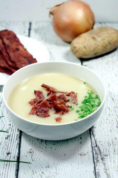 This Dairy-Free and Whole30 Potato Leek Soup will knock your fuzzy winter socks off! Smooth, creamy and spicy (+ healthy), it is the perfect winter pick-you-up.