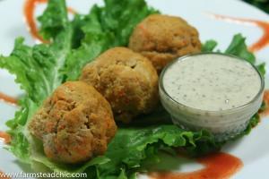 These Paleo and Whole30 Buffalo Chicken Meatballs are the perfect combo of spice + tang + meaty deliciousness. Wrap in gorgeous green lettuce leaves & drizzle with Whole30-approved ranch dressing. You'd never know they are good for you!