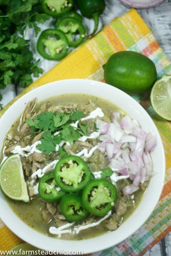 This Instant Pot Paleo and Whole30 White Chicken Chili is dairy-free and a deliciously flavorful one-pot dinner, featuring organic free-range chicken, fire-roasted chiles, sweet yellow onion, and spicy jalapeños with fresh garlic and flavorful + nutritious cumin, coriander and oregano.