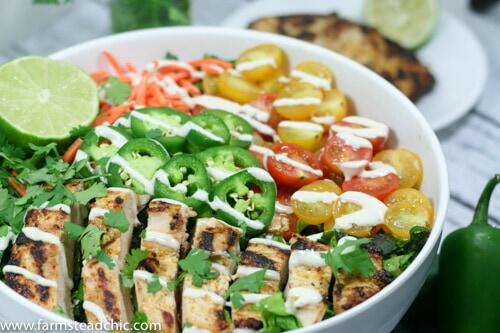 This Taco Ranch Grilled Chicken Salad combines two of summer's greatest joys: (1) grilling and (2) loads of fresh veggies. Add some Mexican spices and Ranch seasoning and ... what are you waiting for?? Whole30, Paleo, Dairy-free!