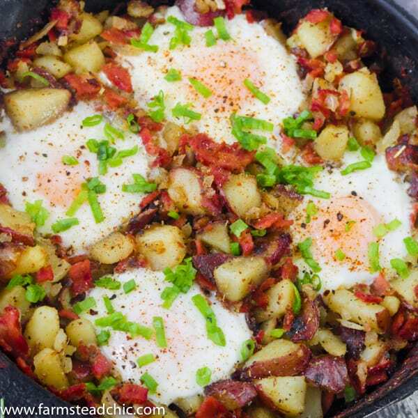 This Whole30 Breakfast Skillet is the perfect one-dish brunch! It's packed full of fresh veggies, herbs, eggs and bacon. Add it to your weekly rotation. #whole30 #cleaneating #farmsteadchic | www.farmsteadchic.com