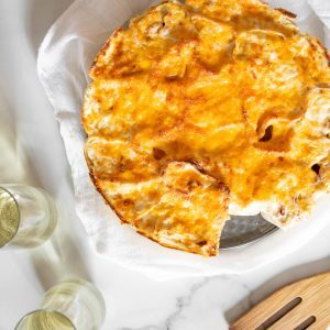 CHEESY KETO BREAKFAST PULL-APART WITH WHITE PEPPER GRAVY